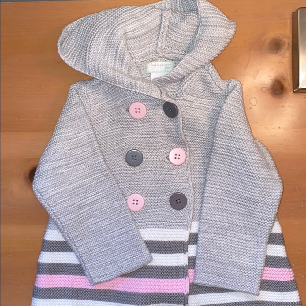 Hooded sweater